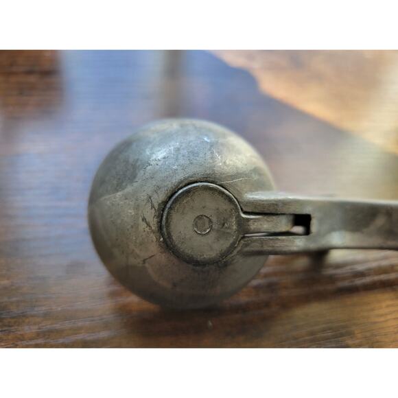 Aluminum Ice Cream Cone Scoop w/Thump Flipper - Like Safe T Dipper - Taiwan - Picture 7 of 10